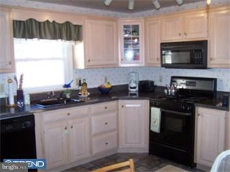 1501 Dickinson Road Havertown, PA 19083 - Photo 4 of 12 Kitchen