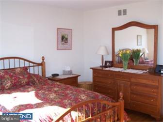 1501 Dickinson Road Havertown, PA 19083 - Photo 6 of 12 Bedroom