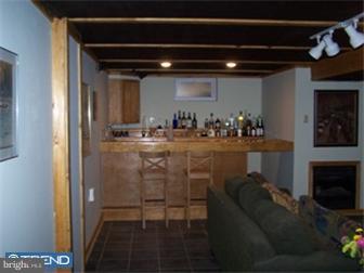 1501 Dickinson Road Havertown, PA 19083 - Photo 10 of 12 Family Room