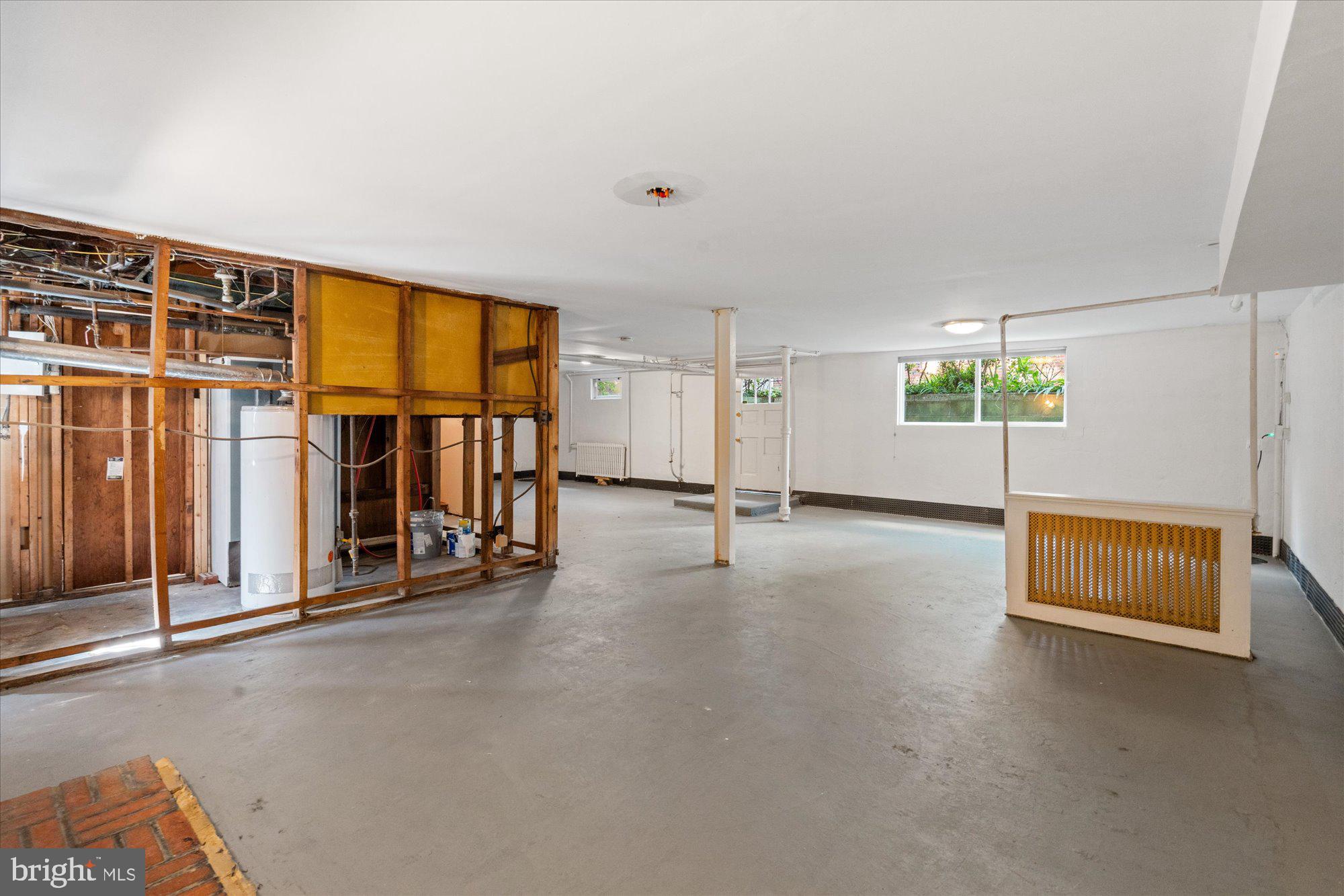 823 Bonifant Street Silver Spring, MD 20910 - Photo 35 of 42 A dry, blank canvas full of possibilities
