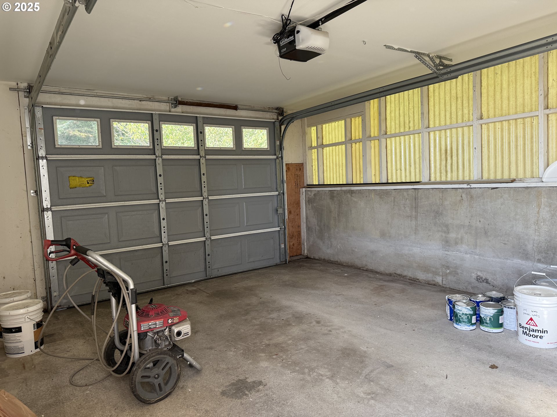 97923 Payne Road Brookings, OR 97415 - Photo 42 of 42 a view of a room with gym equipment