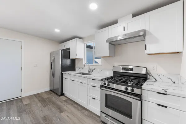 $428,999 | 44745 3rd Street East, Lancaster, CA 93535
