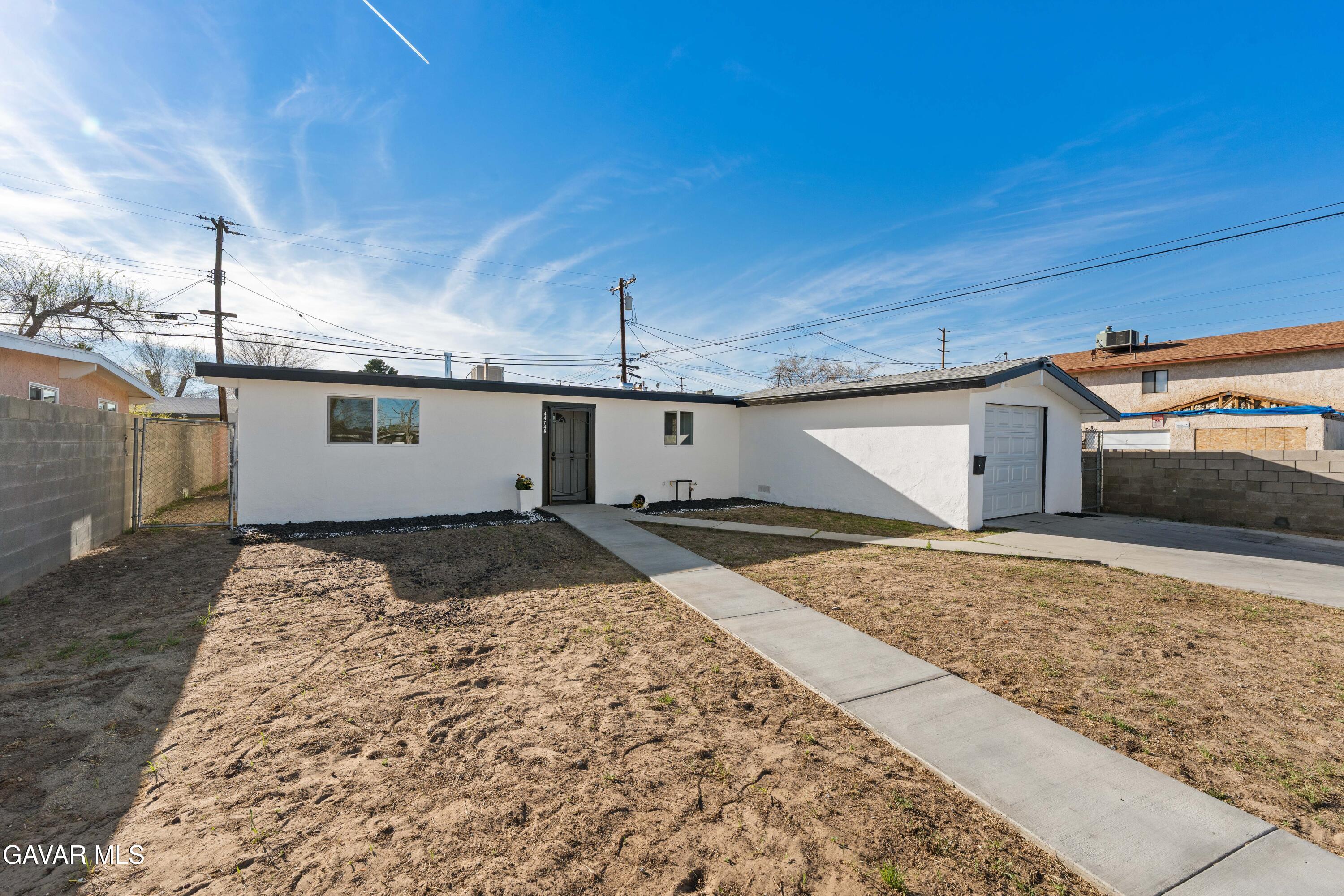44745 3rd Street East Lancaster, CA 93535 - Photo 29 of 30 a view of garage