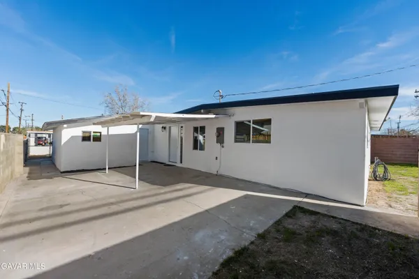 $428,999 | 44745 3rd Street East, Lancaster, CA 93535