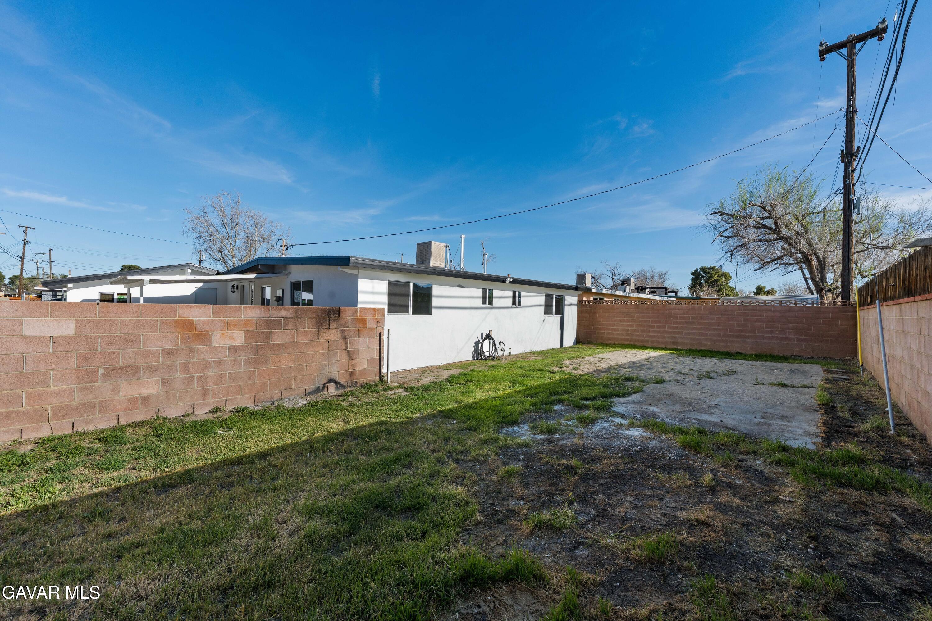 44745 3rd Street East Lancaster, CA 93535 - Photo 6 of 30 a view of a backyard