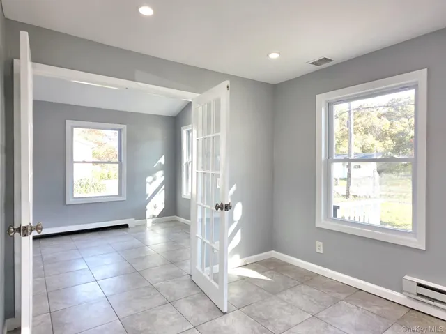 $415,000 | 42 Oak Drive, Riverhead, NY 11901