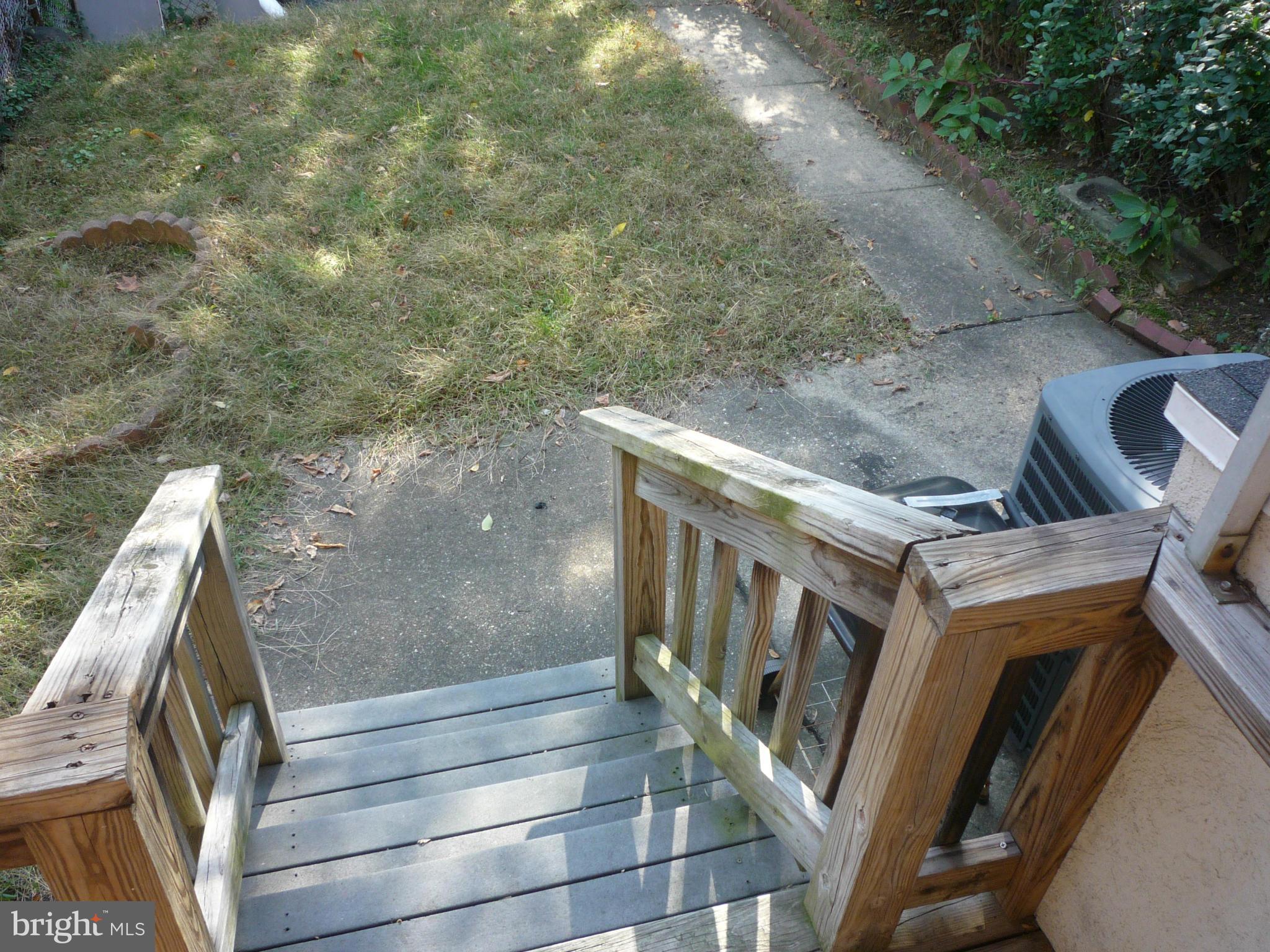 509 Random Road Baltimore, MD 21229 - Photo 17 of 17 Exterior (Rear)