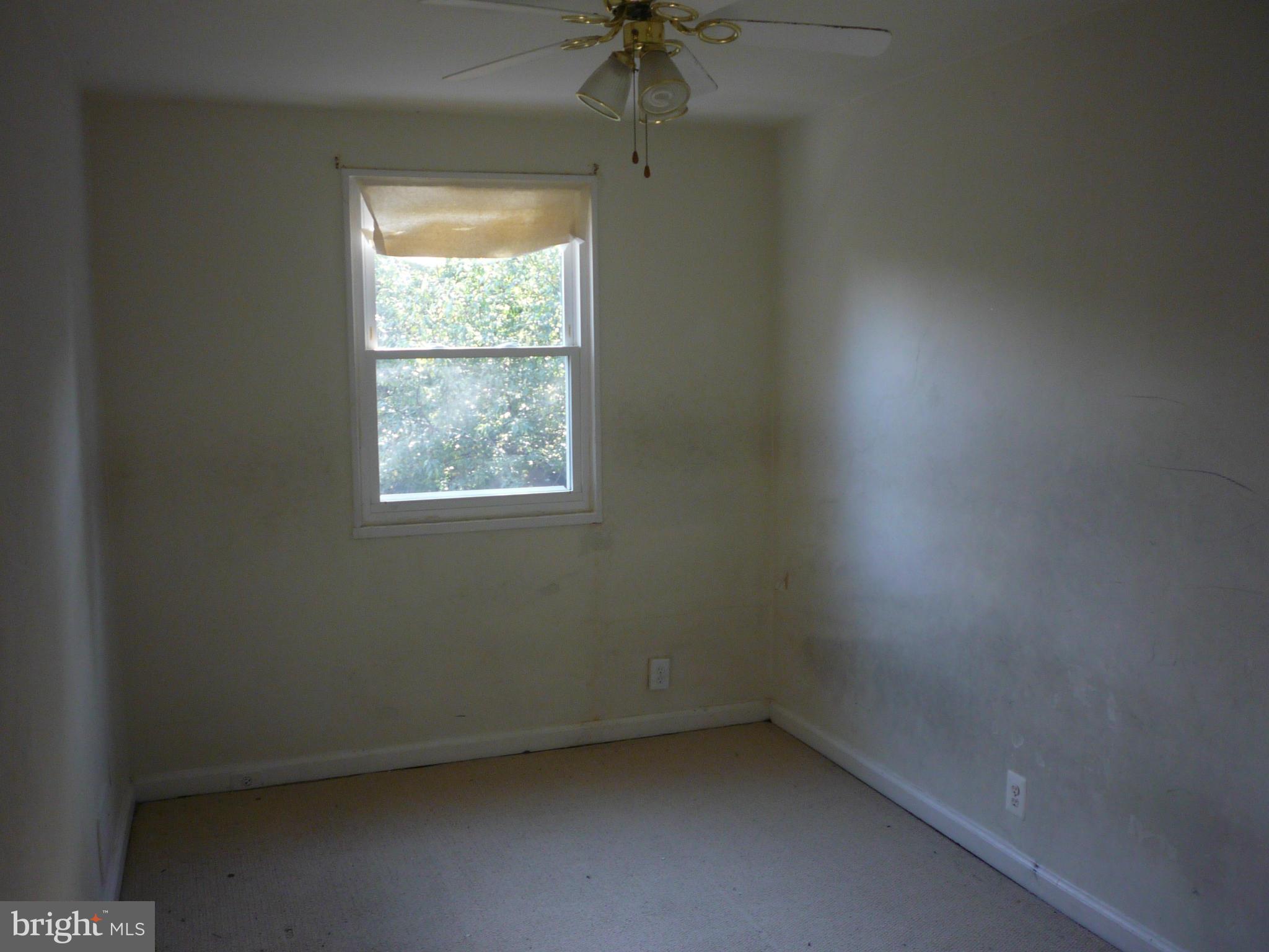 509 Random Road Baltimore, MD 21229 - Photo 7 of 17 Bedroom