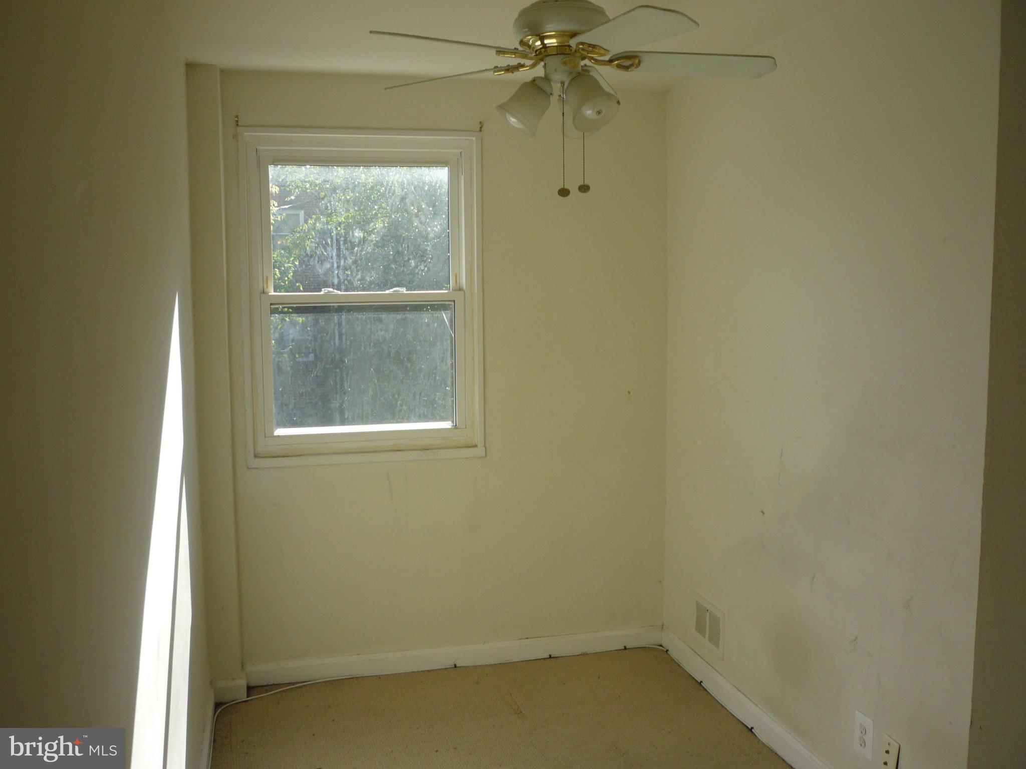 509 Random Road Baltimore, MD 21229 - Photo 8 of 17 Bedroom