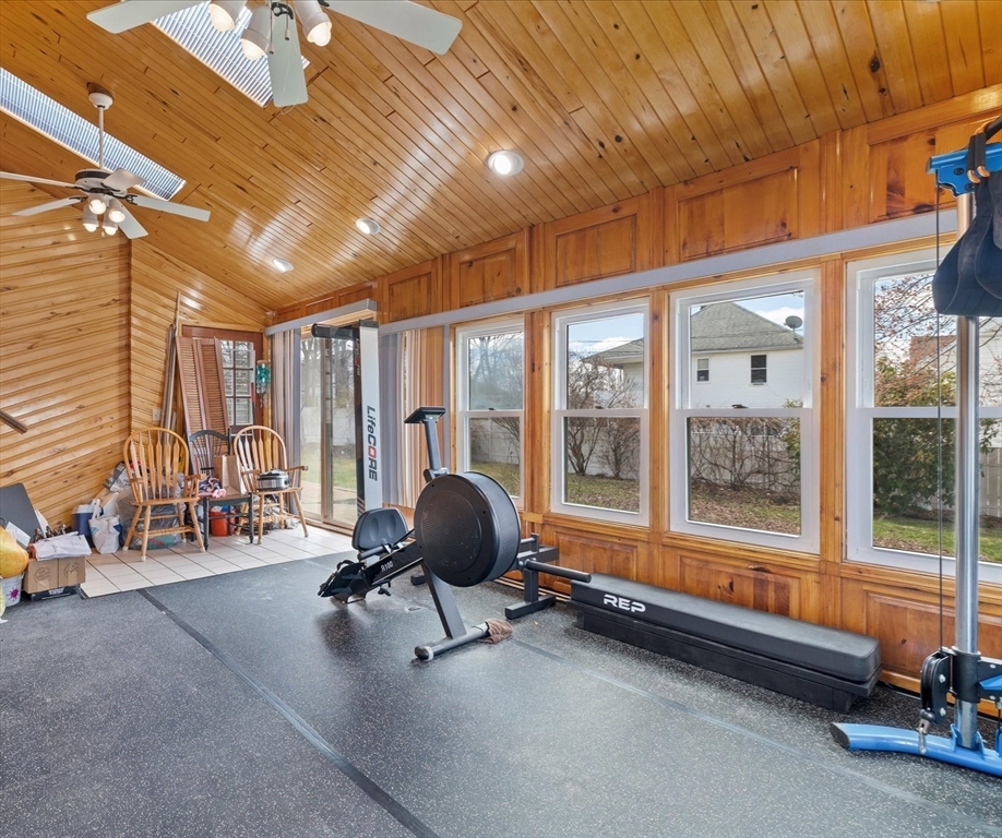 12 Middlesex Avenue Worcester, MA 01604 - Photo 18 of 28