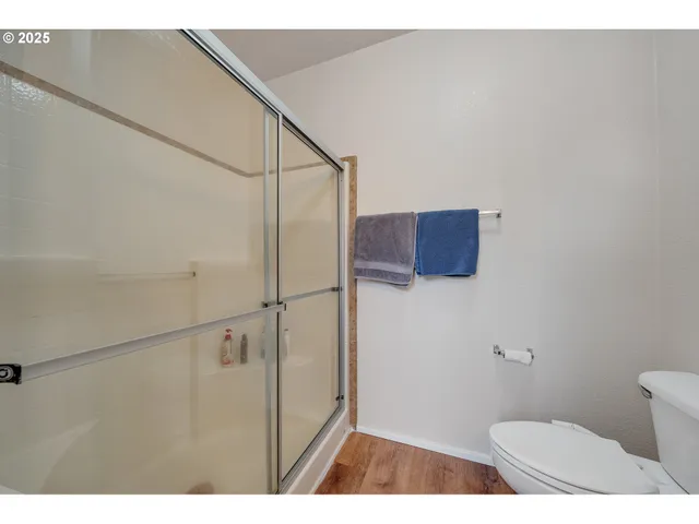 $344,000 | 2105 9th Street, Tillamook, OR 97141