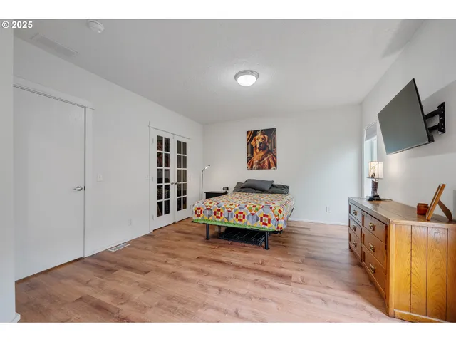 $344,000 | 2105 9th Street, Tillamook, OR 97141