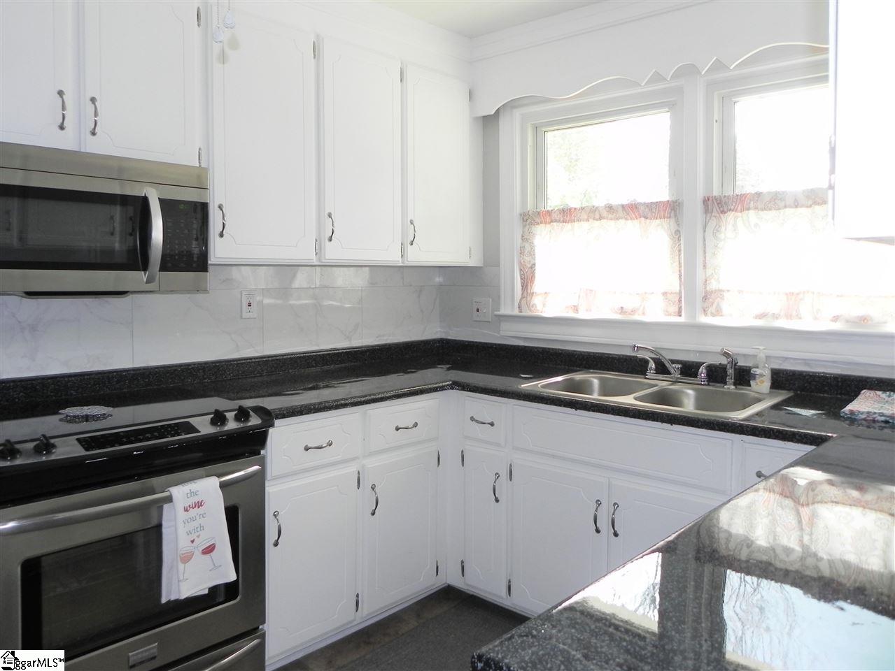 110 Maple Drive Fountain Inn, SC 29644 - Photo 12 of 22 Gallery Image 12