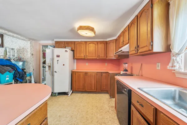 $189,000 | 79 Harrison Avenue, Gardiner, ME 04345