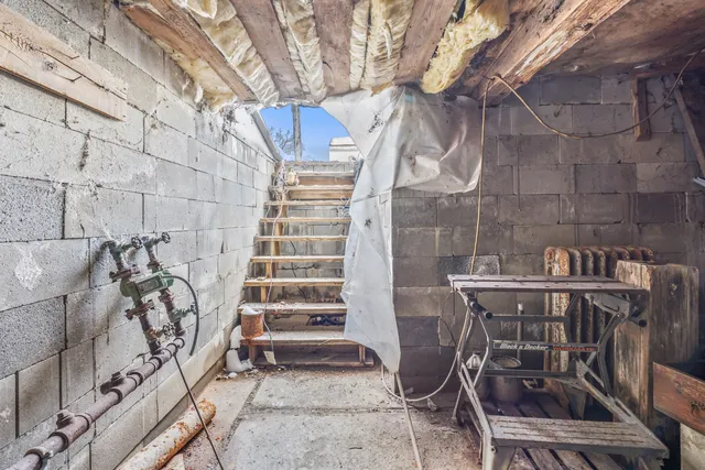 $199,000 | 79 Harrison Avenue, Gardiner, ME 04345