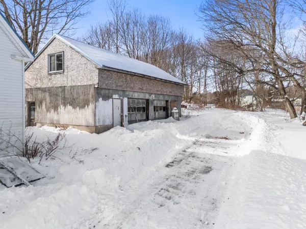 $189,000 | 79 Harrison Avenue, Gardiner, ME 04345