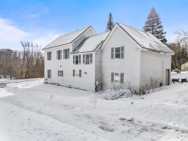$199,000 | 79 Harrison Avenue, Gardiner, ME 04345