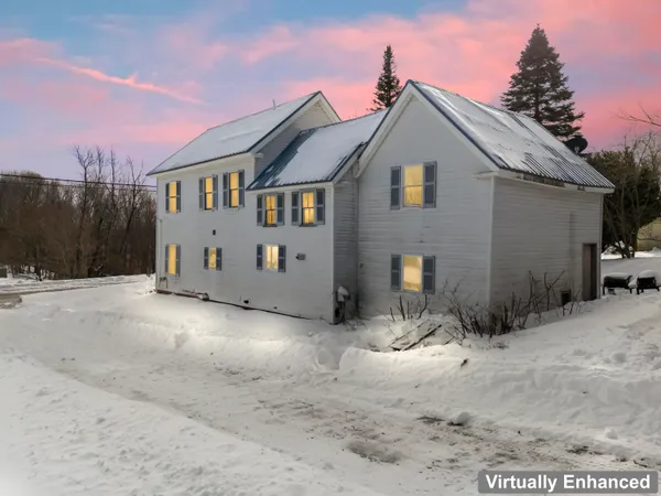 $189,000 | 79 Harrison Avenue, Gardiner, ME 04345