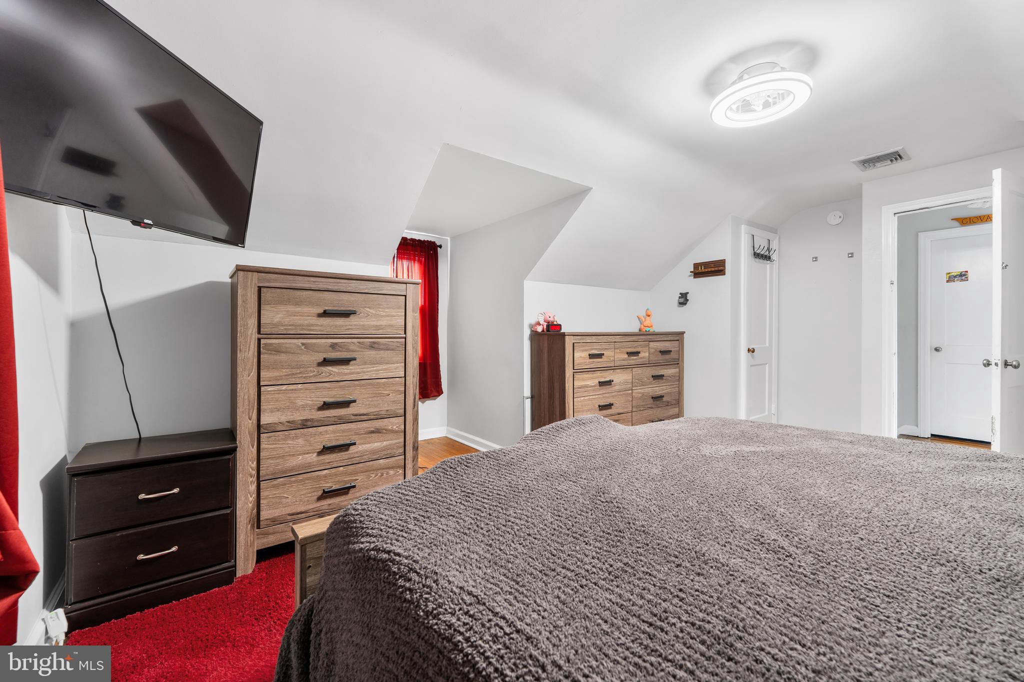 478 Granite Terrace Springfield, PA 19064 - Photo 25 of 30 2nd Floor Bedroom