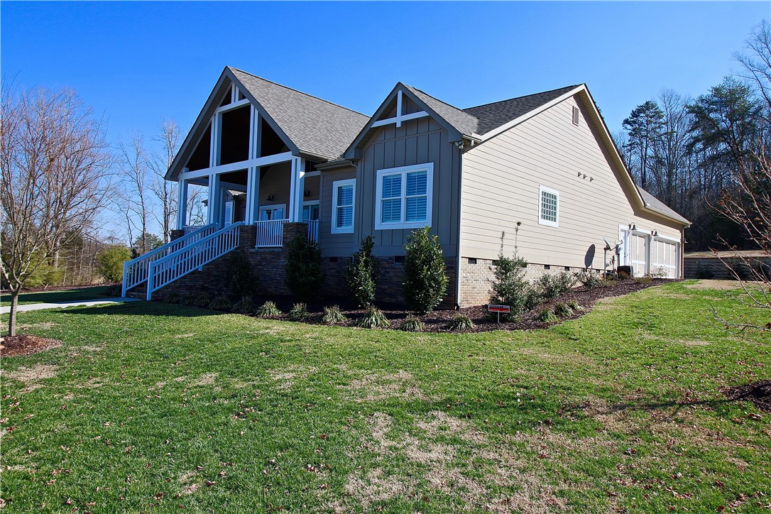 684 Stewart Gin Road Liberty, SC 29657 - Photo 1 of 41