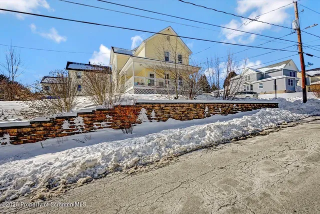 $239,900 | 117 West Line Street, Olyphant, PA 18447