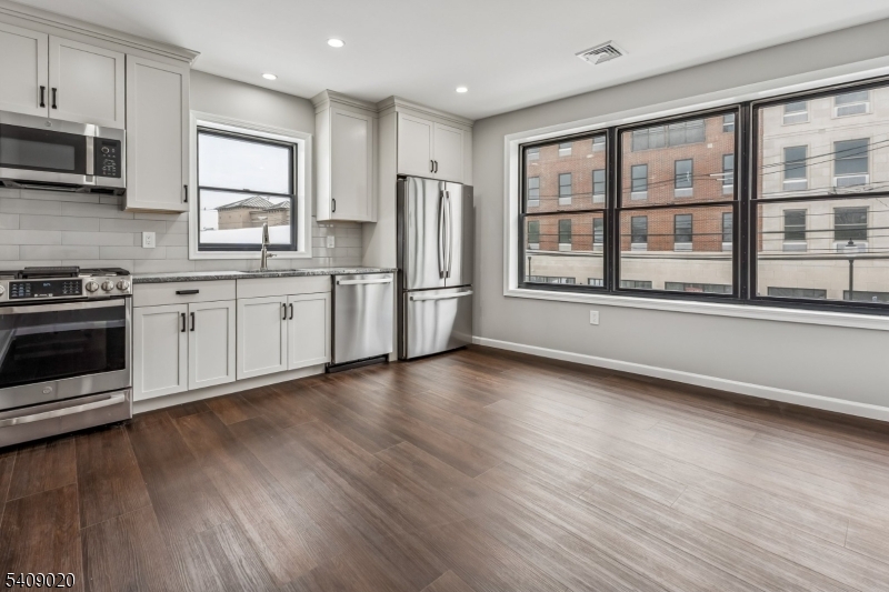 268 Morris Avenue, Unit A Springfield, NJ 07081 - Photo 5 of 22