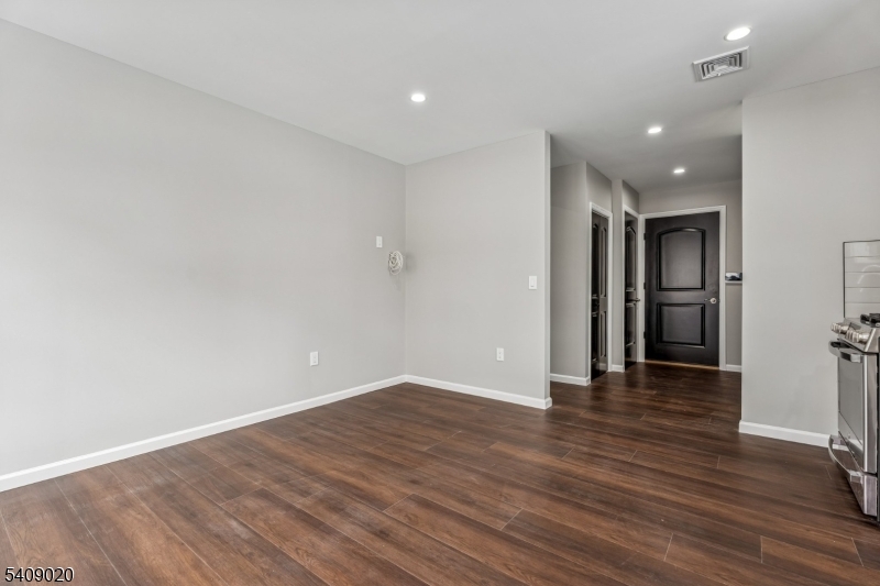 268 Morris Avenue, Unit A Springfield, NJ 07081 - Photo 7 of 22