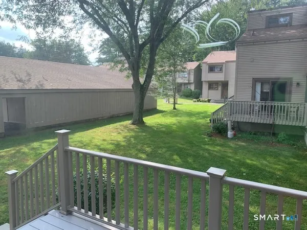 $2,875 | 18 Greenbriar Drive, Farmington, CT 06032