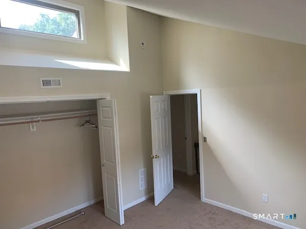 $2,875 | 18 Greenbriar Drive, Farmington, CT 06032