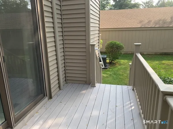 $2,875 | 18 Greenbriar Drive, Farmington, CT 06032