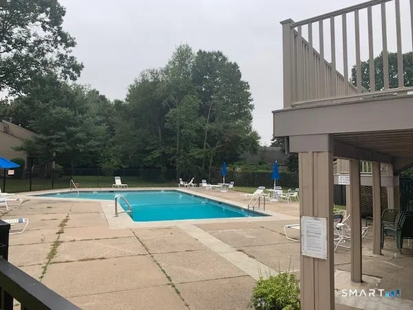 $2,875 | 18 Greenbriar Drive, Farmington, CT 06032