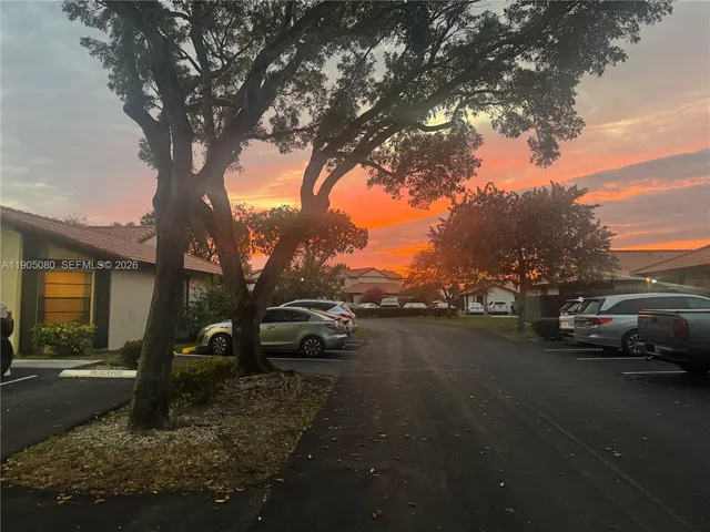 $2,875 | 4855 Southwest 152nd Court, Unit F44, Miami, FL 33185