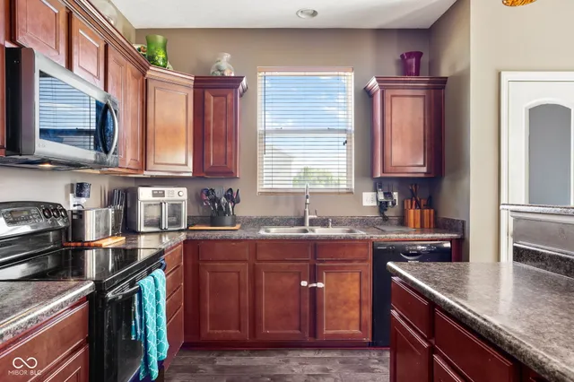 $440,000 | 6091 Green Willow Road, Whitestown, IN 46075