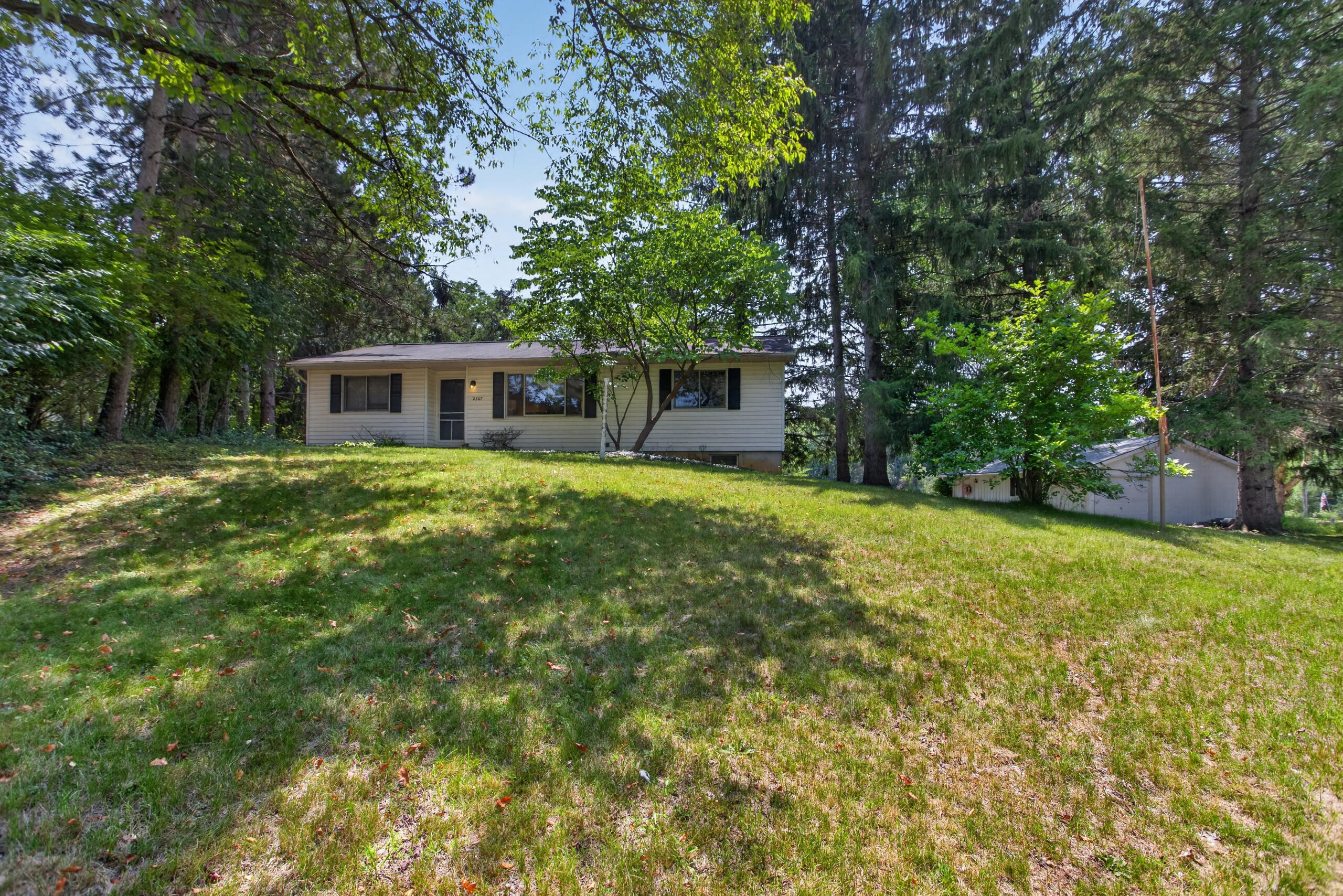 2367 Loomis Road Jackson, MI 49201 - Photo 39 of 44 IMG_1510