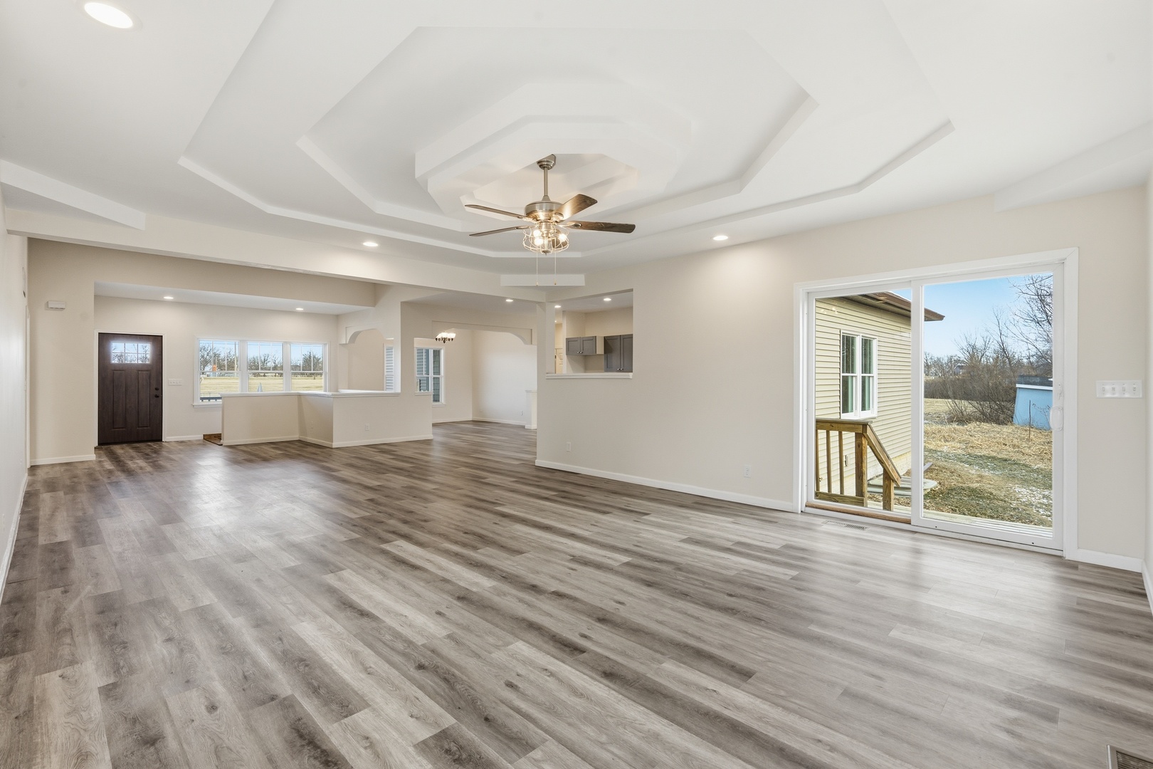 1812 10th Avenue Silvis, IL 61282 - Photo 6 of 35