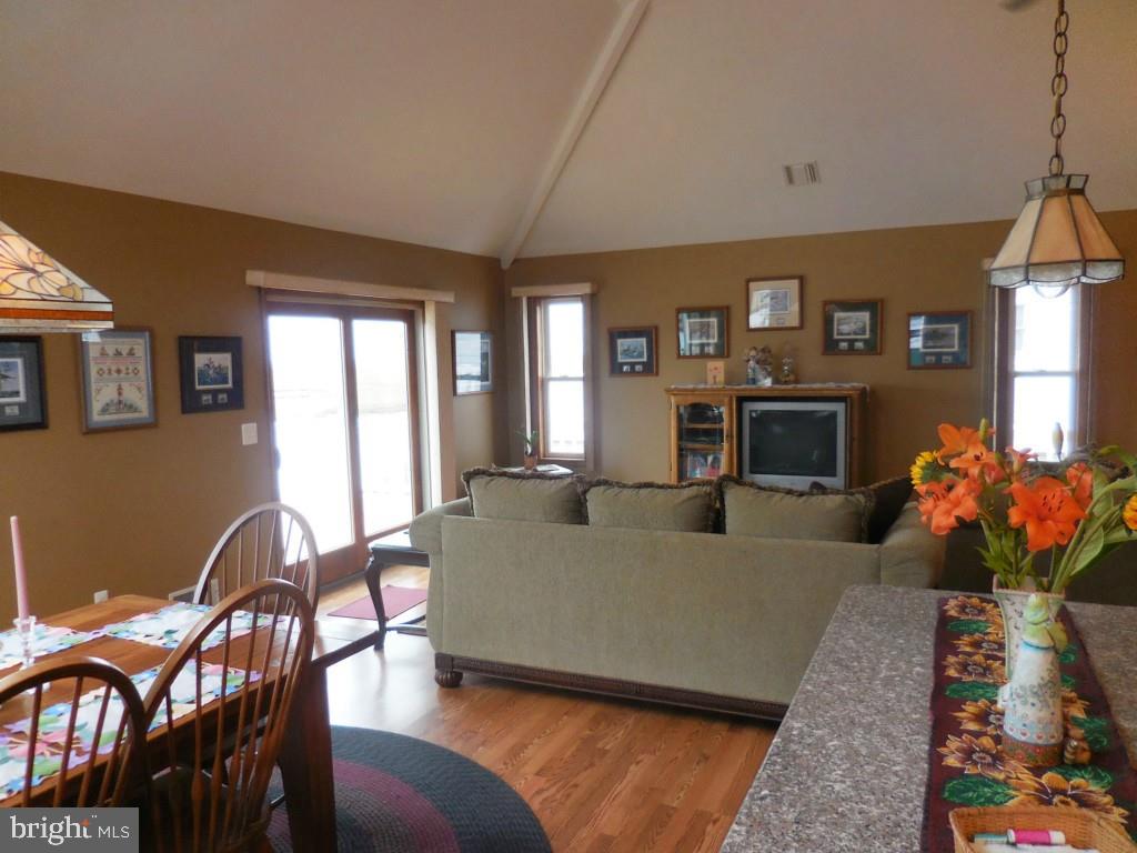 391 Kingfisher Road Tuckerton, NJ 08087 - Photo 6 of 15 Gallery Image 6