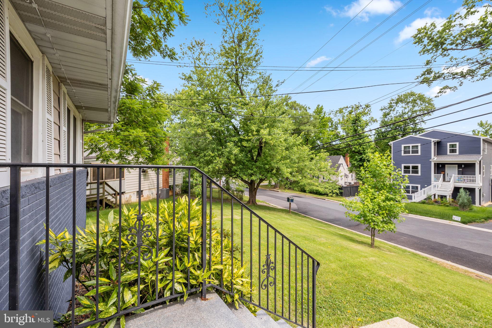5903 Berwyn Road Berwyn Heights, MD 20740 - Photo 5 of 34 Front Porch View