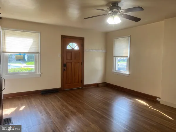 $1,900 | 1364 Salem Avenue, Hagerstown, MD 21740