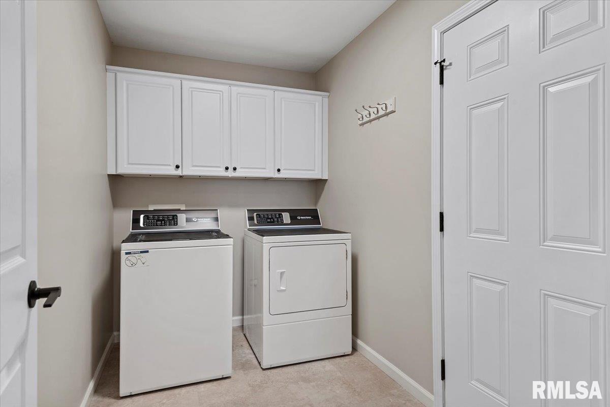 4817 Greenbriar Drive Springfield, IL 62711 - Photo 14 of 34