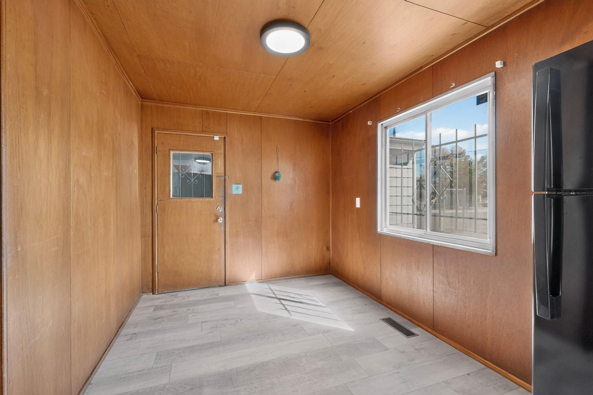 1301 Aztec Road Northwest Albuquerque, NM 87107 - Photo 15 of 36 Gallery Image 15