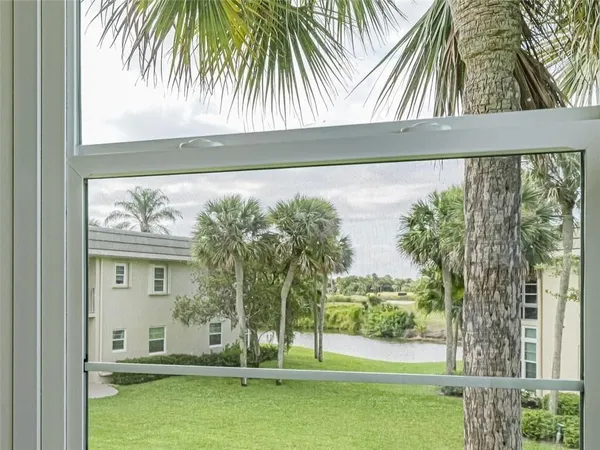 $1,475 | 35 Vista Gdns Trail, Unit 205, Vero Beach, FL 32962
