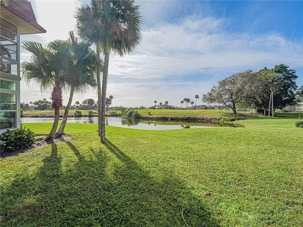 $1,475 | 35 Vista Gdns Trail, Unit 205, Vero Beach, FL 32962