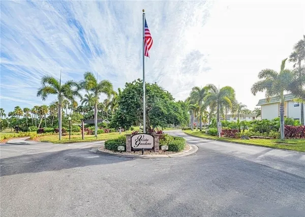$1,475 | 35 Vista Gdns Trail, Unit 205, Vero Beach, FL 32962