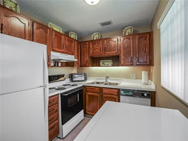 $1,475 | 35 Vista Gdns Trail, Unit 205, Vero Beach, FL 32962