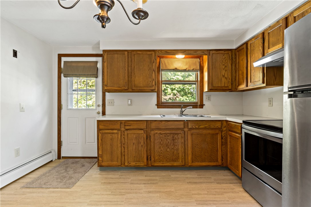 425 N Road Scituate, RI 02831 - Photo 21 of 33