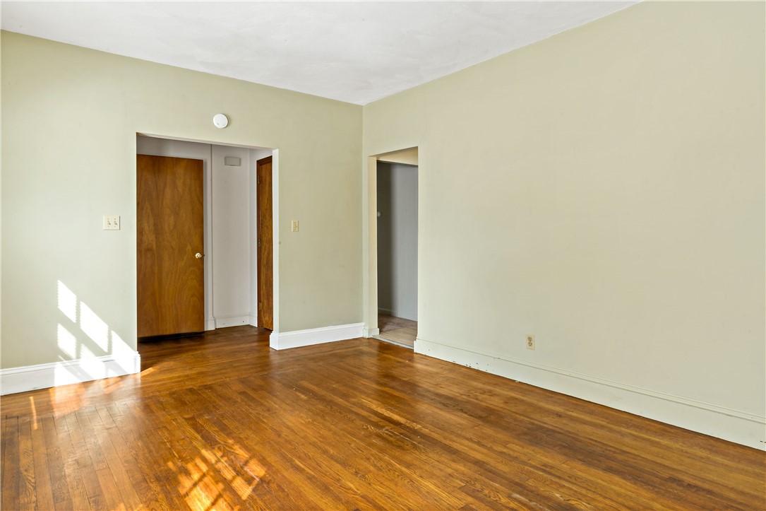 425 N Road Scituate, RI 02831 - Photo 9 of 33