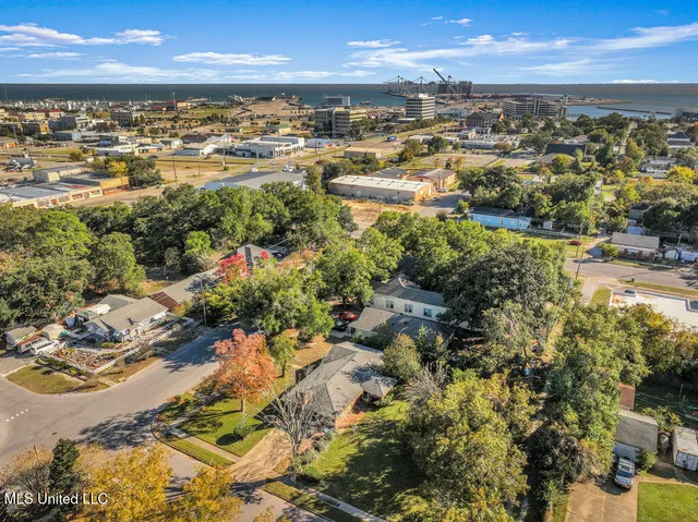 $186,500 | 1525 31st Avenue, Gulfport, MS 39501