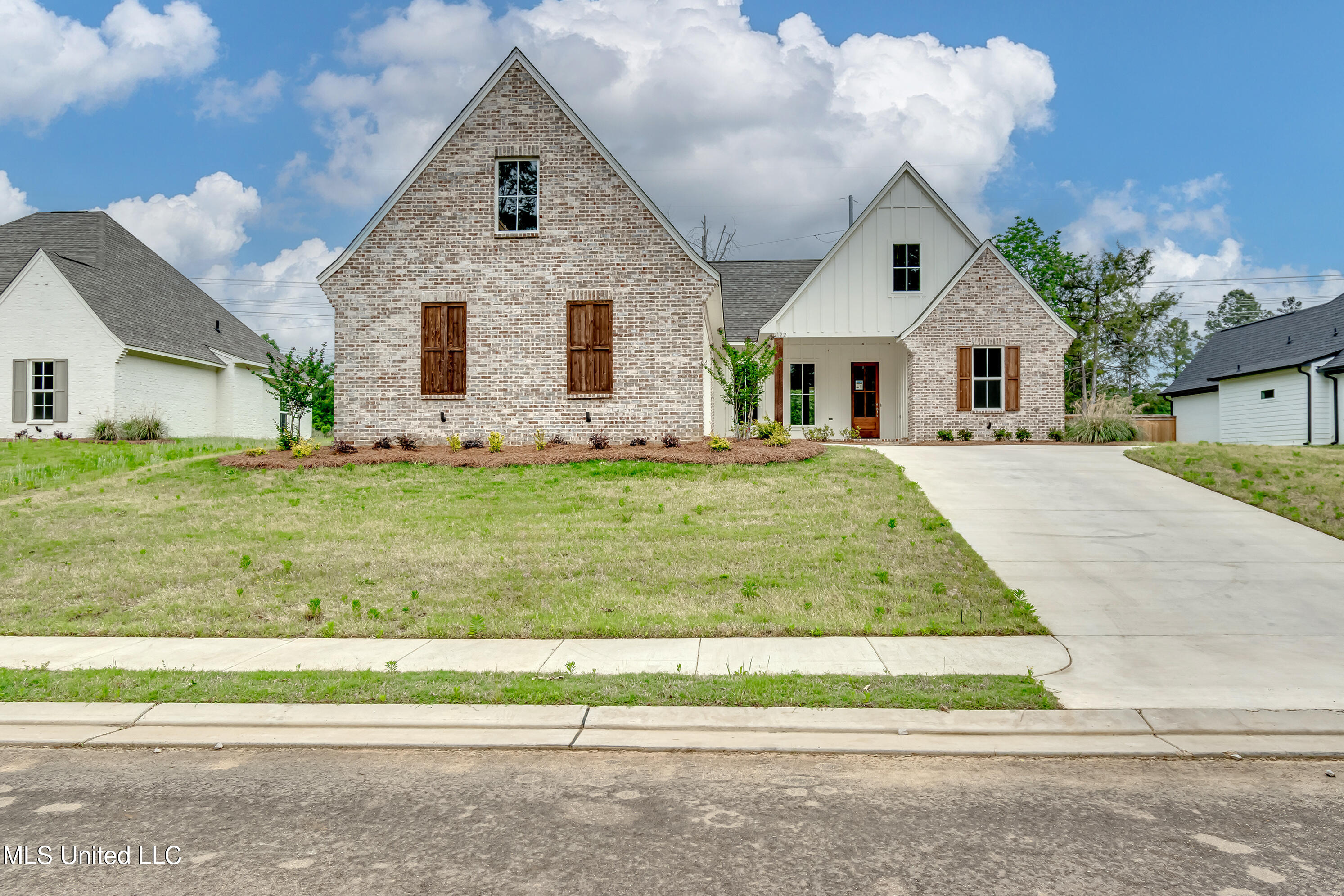 Welcome to 122 Grayson Way