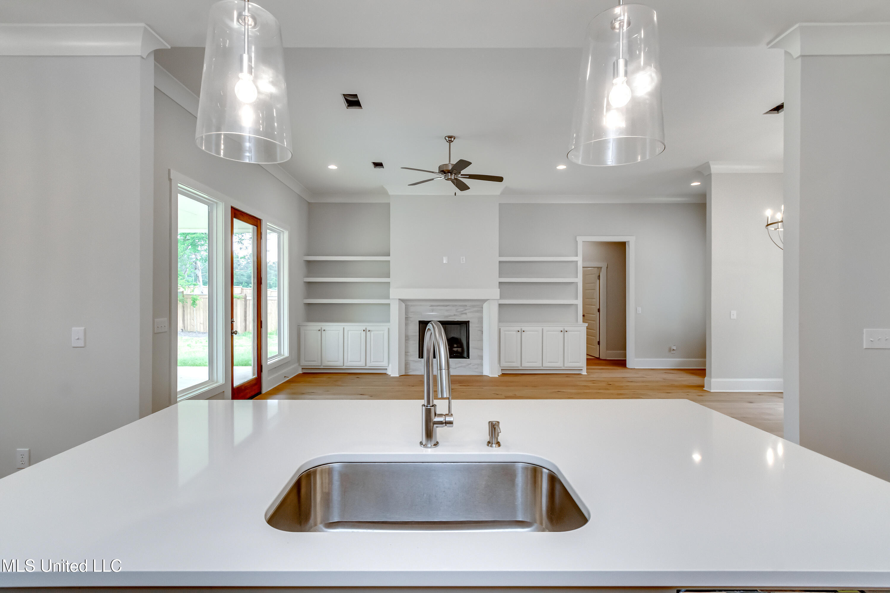 122 Grayson Way Madison, MS 39110 - Photo 20 of 50 Quartx Counters Throughout