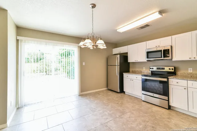 $1,430 | 4322 Stetson View, San Antonio, TX 78223